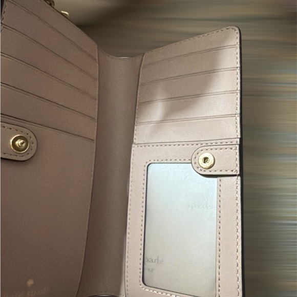 Kate Spade Quilted Cream Shoulder Bag with Black Bow - Picture 4 of 4